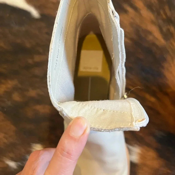 Dolce Vita Azyan White Leather Ankle Booties Size 8 - Picture 5 of 5